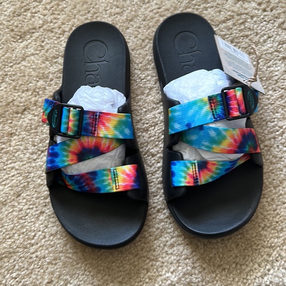 chaco slides tie dye